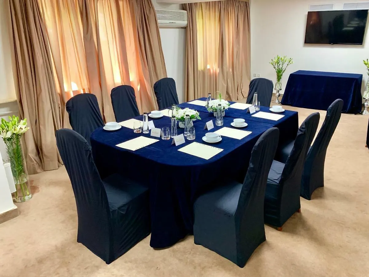 ***  Atlantic Hotel - Free Parking Sofya Bulgaristan